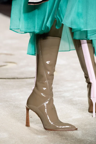 Look 123